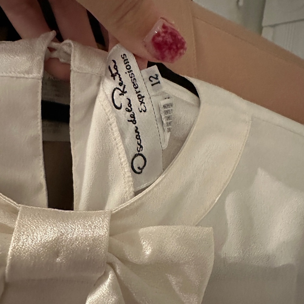 Oscar de la Renta Bow Blouse - Picture 3 of 6